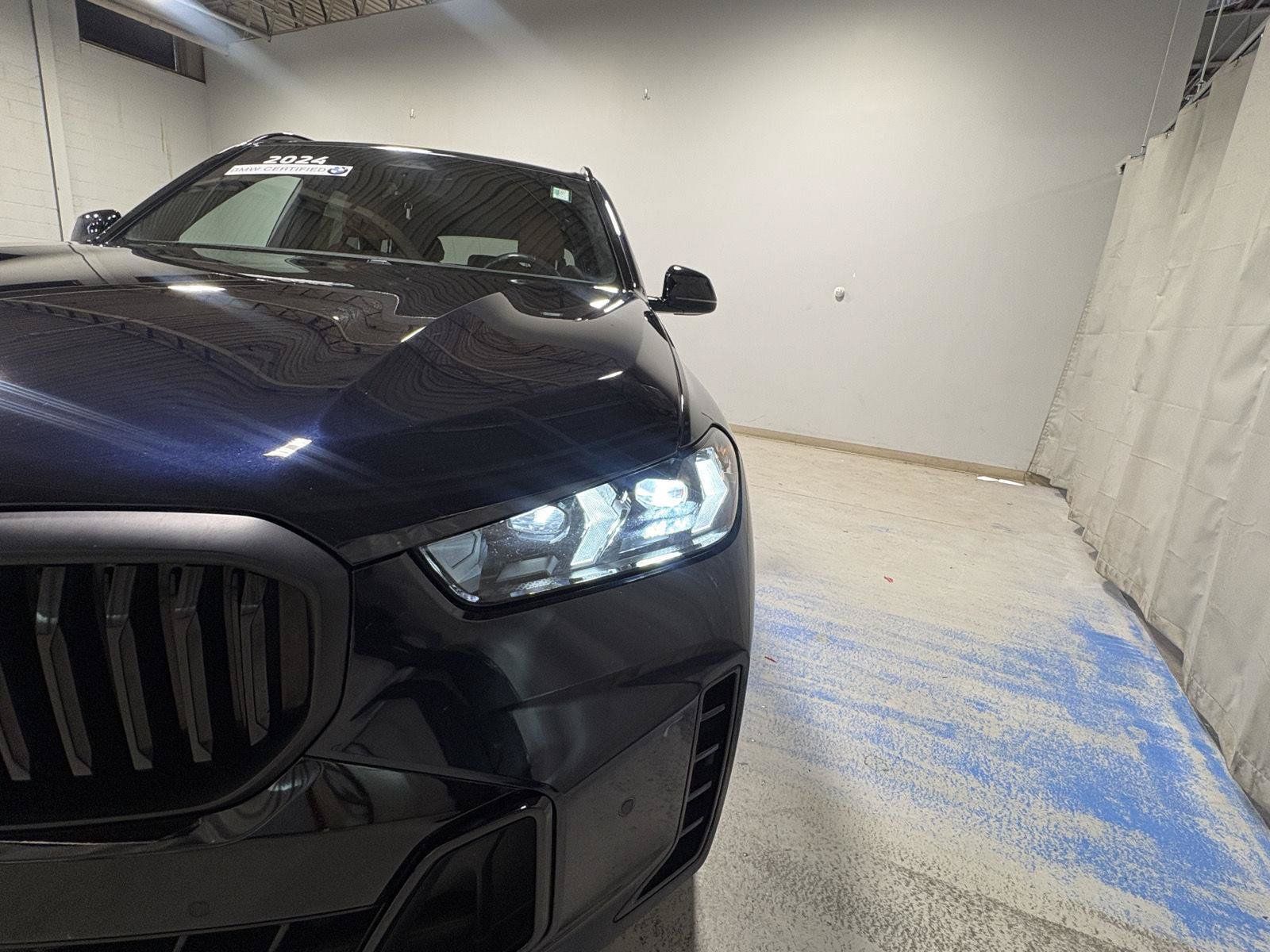 Used 2024 BMW X5 xDrive40i w/ M Sport Package AWD/4WD image 36