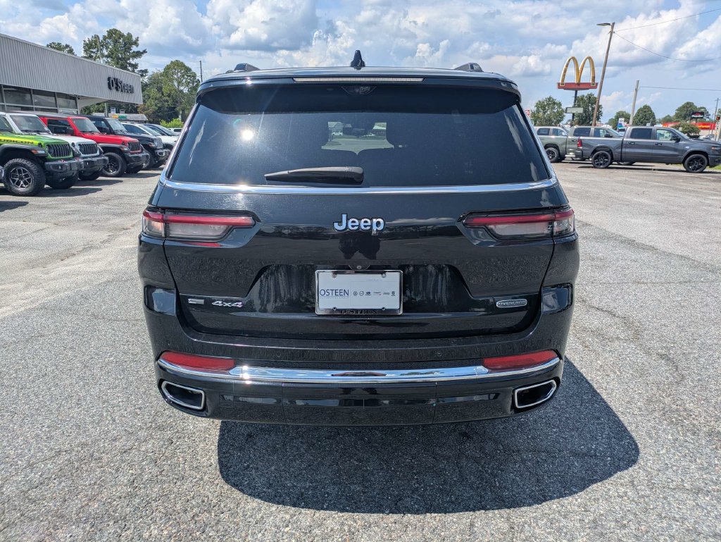 Used 2022 Jeep Grand Cherokee L Overland w/ Advanced Protech Group III AWD/4WD image 5