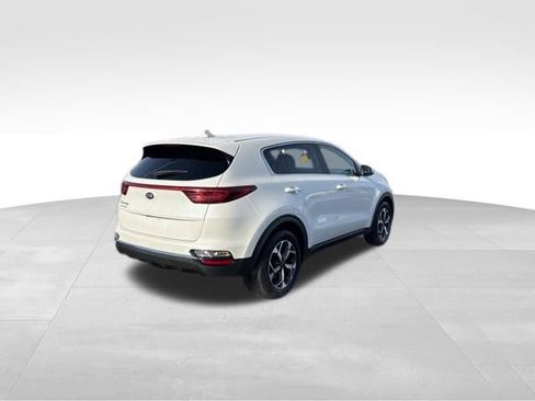 Used 2022 Kia Sportage LX image 6