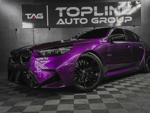 Used 2026 BMW M5 w/ Carbon Package image 2