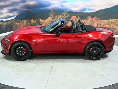 Used 2023 MAZDA MX-5 Miata Club w/ Brembo/BBS Recaro Package image 4