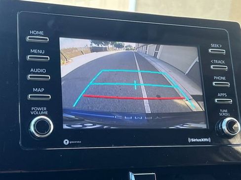 Used 2021 Toyota Camry LE image 21