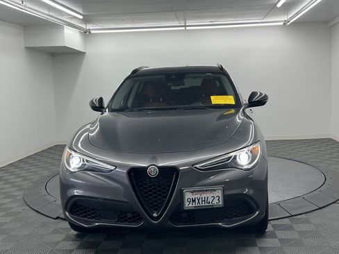 Used 2020 Alfa Romeo Stelvio w/ Nero Edizione image 5
