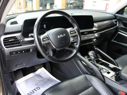 Used 2023 Kia Telluride S AWD/4WD image 14