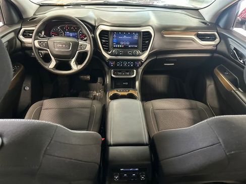 Used 2023 GMC Acadia SLE w/ Driver Convenience Package image 18