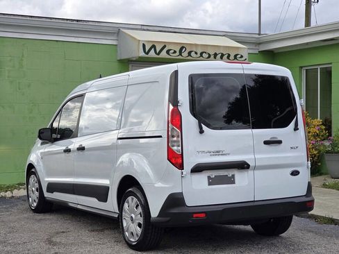 Used 2019 Ford Transit Connect XLT image 6