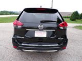 Used 2017 Nissan Rogue SL w/ SL Premium Package image 4