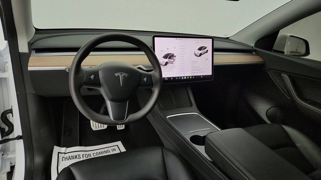 Used 2022 Tesla Model Y Performance AWD/4WD image 12