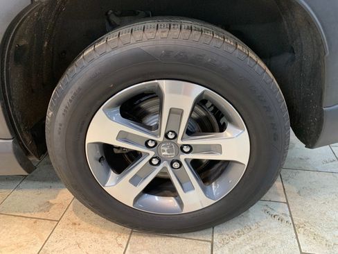 Used 2024 Honda Pilot EX-L image 13