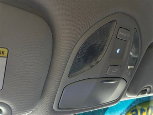 Used 2016 Hyundai Santa Fe SE w/ Option Group 02 image 29