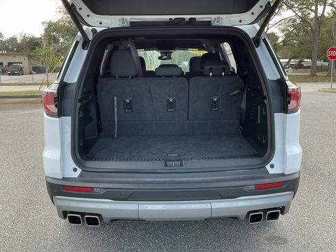 Used 2025 GMC Acadia Elevation image 23