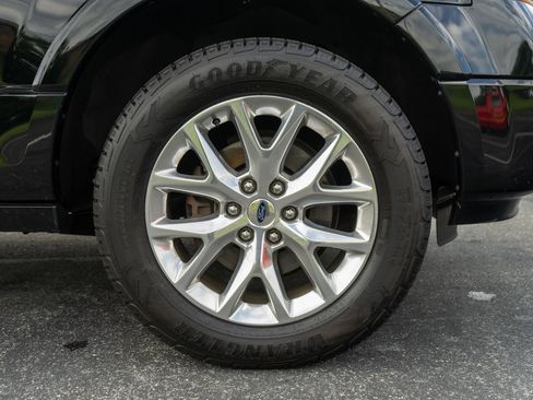 Used 2016 Ford Expedition Limited w/ Equipment Group 301A AWD/4WD image 11
