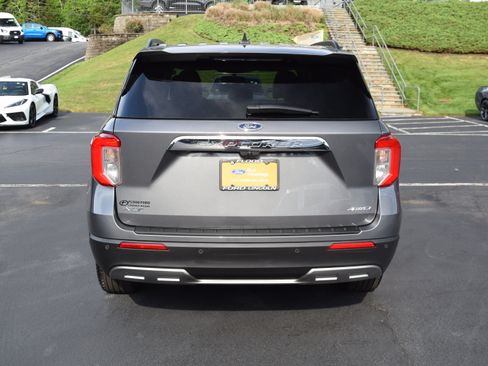 Used 2023 Ford Explorer XLT w/ Equipment Group 202A AWD/4WD image 5
