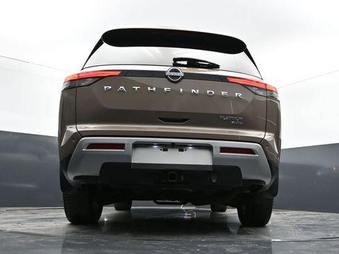 Used 2024 Nissan Pathfinder Platinum w/ Cargo Package image 38