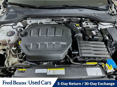 Used 2022 Volkswagen GTI SE image 32