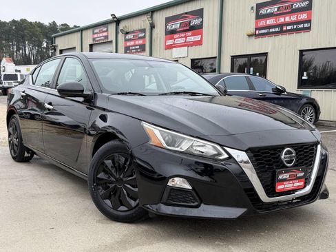 Used 2020 Nissan Altima 2.5 S image 1