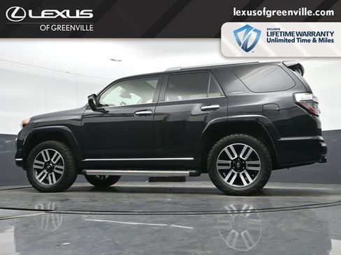 Used 2022 Toyota 4Runner Limited RWD image 40