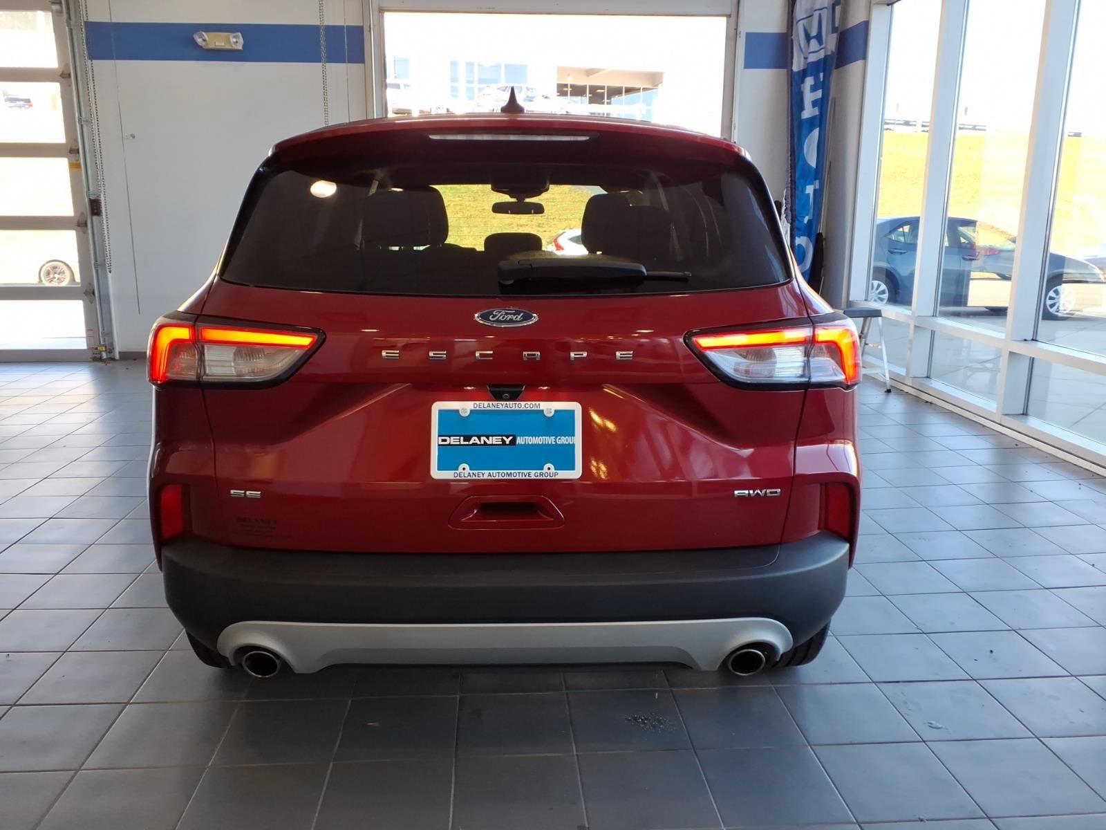 Used 2022 Ford Escape SE w/ Convenience Package AWD/4WD image 6