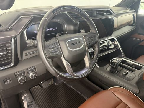 Used 2025 GMC Sierra 1500 Denali Ultimate AWD/4WD image 19