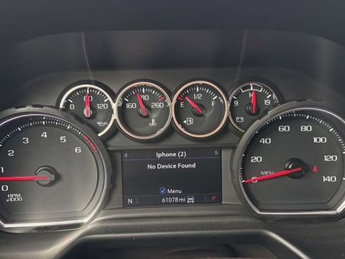 Used 2021 Chevrolet Tahoe Z71 image 12