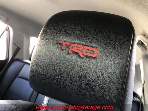 Used 2019 Toyota 4Runner TRD Off-Road Premium AWD/4WD image 15