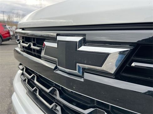 Used 2022 Chevrolet Silverado 1500 RST w/ Redline Edition image 32