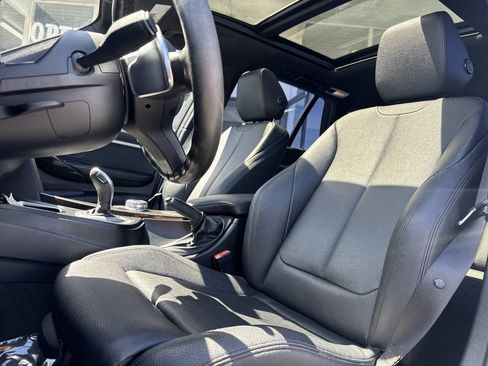 Used 2017 BMW 330i xDrive Wagon AWD/4WD image 29