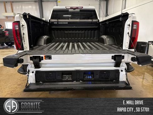 Used 2024 GMC Sierra 2500 Denali Ultimate AWD/4WD image 23