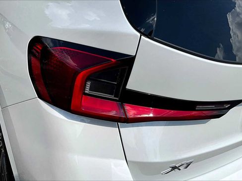 Used 2025 BMW X1 xDrive28i image 53