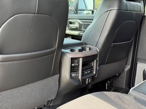 New 2026 RAM 4500 4x4 Crew Cab DRW w/ Laramie Trim Package image 28