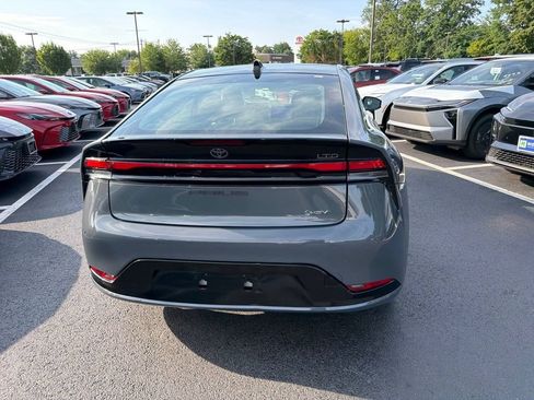 Used 2023 Toyota Prius Limited AWD/4WD image 7
