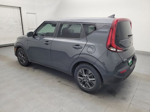Used 2020 Kia Soul EX image 3
