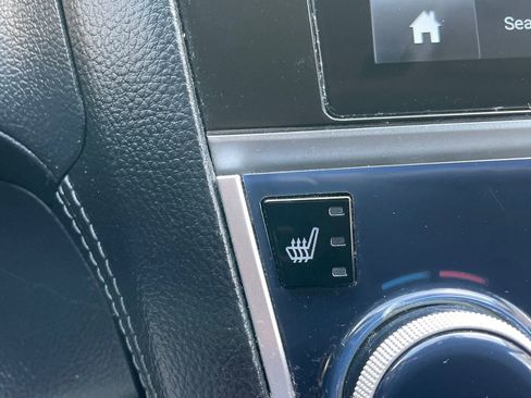 Used 2019 Subaru Outback 2.5i Premium image 17