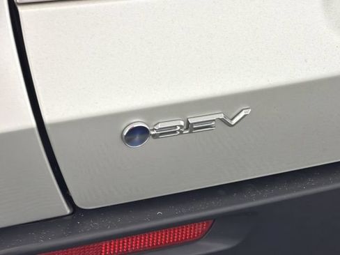Used 2025 Toyota bZ4X FWD image 27