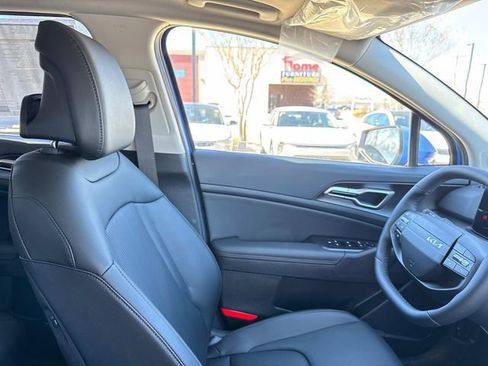 New 2026 Kia Sportage EX w/ EX Panorama Roof Package FWD image 15