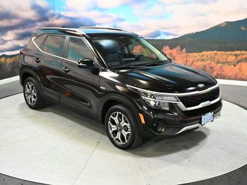 Used 2021 Kia Seltos EX AWD/4WD image 1