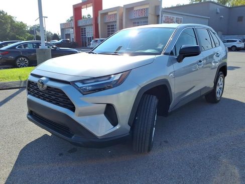 Used 2023 Toyota RAV4 LE FWD image 19