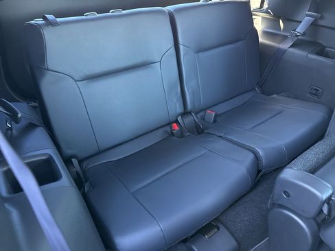 New 2025 Mitsubishi Outlander SE image 28