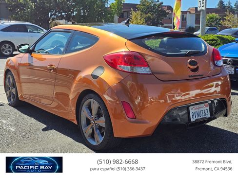 Used 2016 Hyundai Veloster w/ Option Group 02 FWD image 5