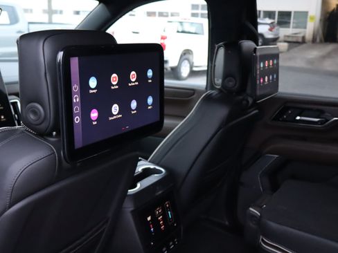 Used 2026 GMC Yukon Denali Ultimate AWD/4WD image 14
