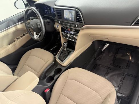 Used 2019 Hyundai Elantra Value Edition FWD image 19