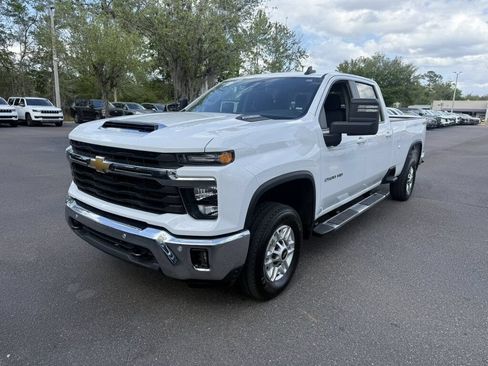 Used 2025 Chevrolet Silverado 2500 LT w/ Safety Package AWD/4WD image 1