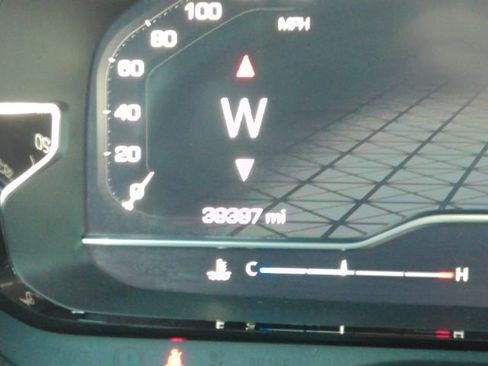 Used 2023 GMC Yukon XL Denali image 42