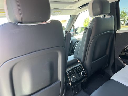 Used 2024 Land Rover Range Rover Sport Dynamic SE AWD/4WD image 17