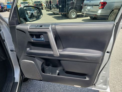 Used 2024 Toyota 4Runner SR5 image 26