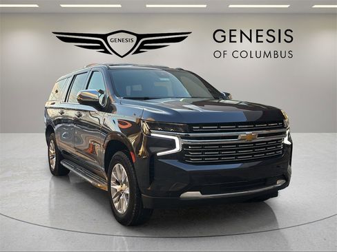 Used 2023 Chevrolet Suburban Premier image 7