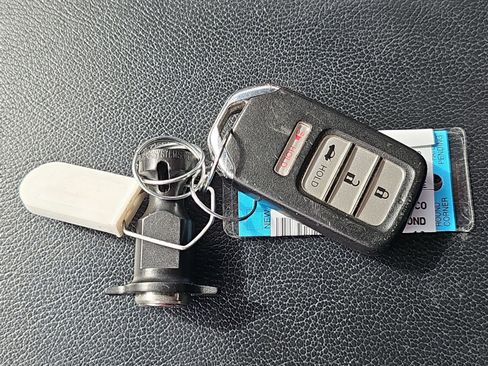 Used 2018 Honda Accord Sport image 10