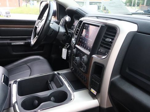 Used 2018 RAM 3500 Laramie w/ Cold Weather Group AWD/4WD image 9