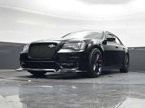 Used 2023 Chrysler 300 C RWD image 38