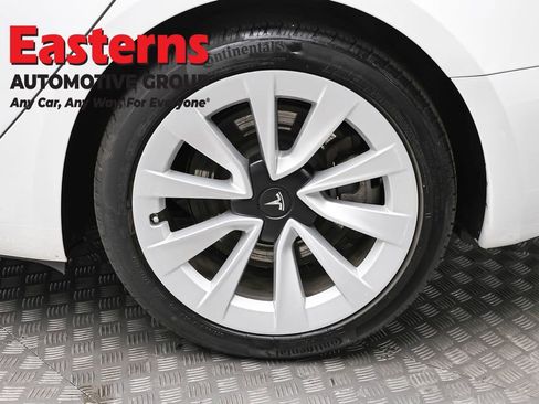 Used 2023 Tesla Model 3 Standard Range image 8